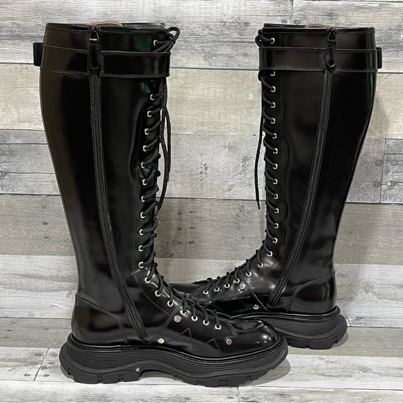 ALEXANDER MCQUEEN Tread Tall Lace-Up Platform Boot - Black - Sz - 11 US / 41 EU - Picture 2 of 13